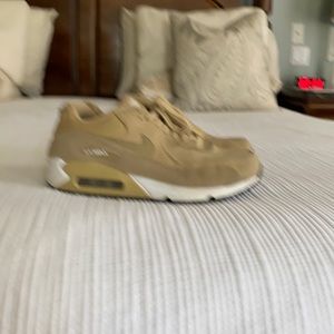 Nike gold air max sz 8.5 worn very little.